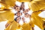 Quels sont les avantages d’organiser un team building avec logement pour votre entreprise ?